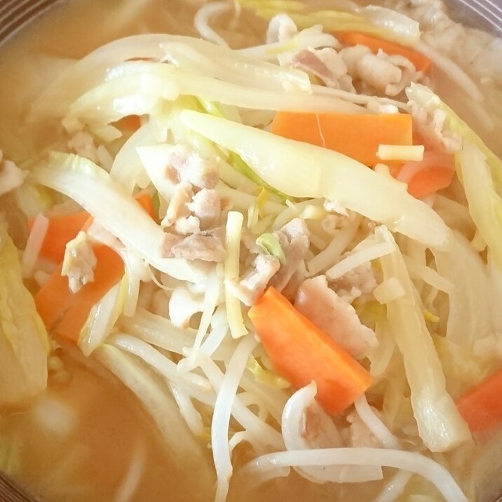 インスタントで簡単！ 野菜たっぷりラーメン